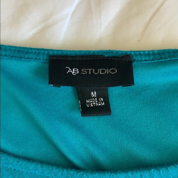 Turquaze flare sleeve T-shirt - Picture 2 of 3